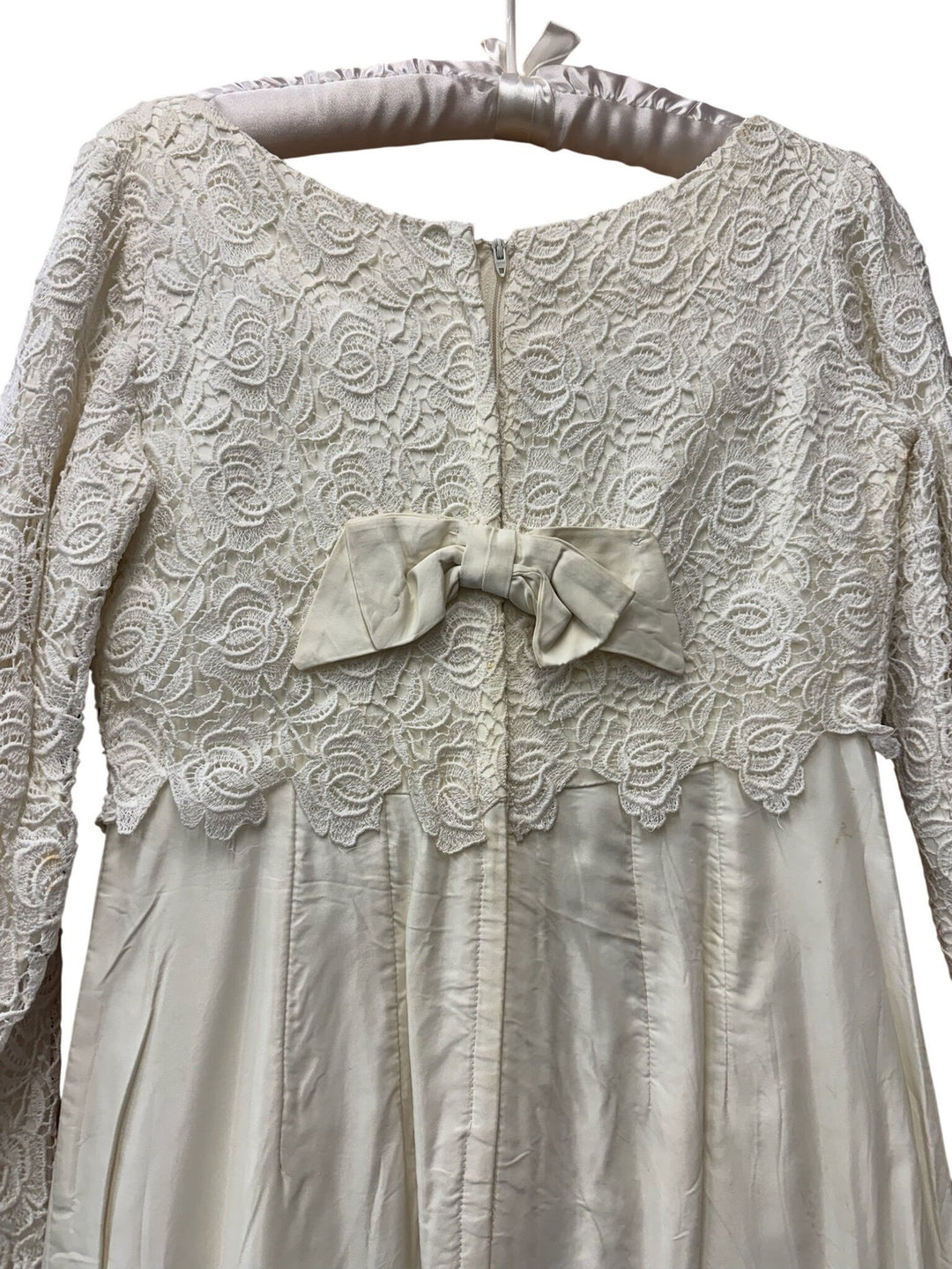 1960s Lace Long Sleeve Wedding Dress