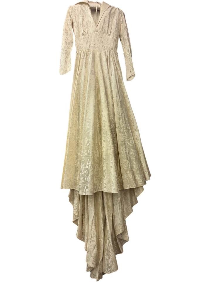 Vintage Ivory High-Low Wedding Dress