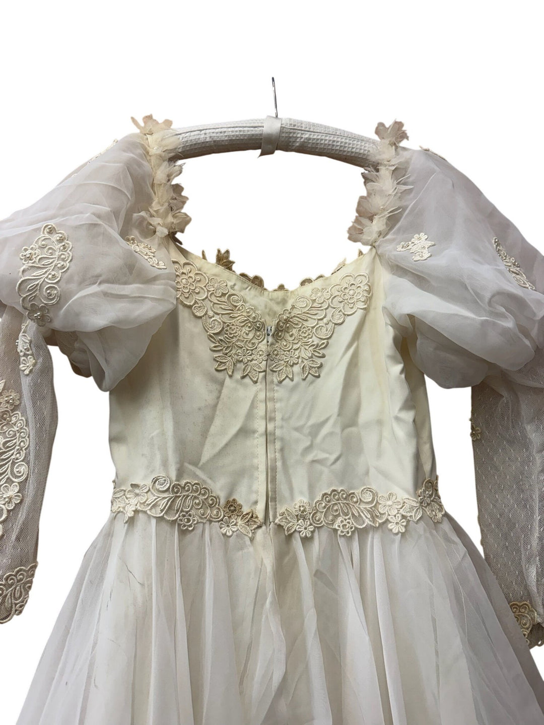 Elegant Bridal Gown with Lace Detail