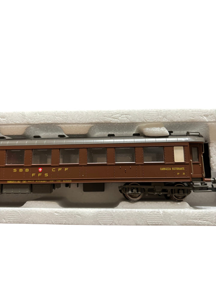 Roco HO Scale SBB CFF Dining Car Model Train