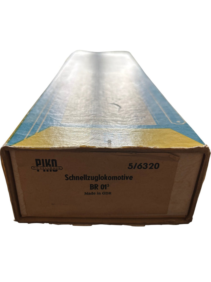 Piko Model Train Schnellzuglokomotive BR 01 HO Scale
